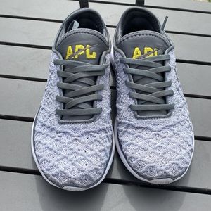 APL x Soulcycle Womens 6